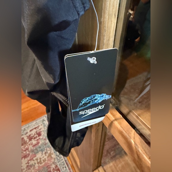 Speedo Team' Black One-Piece Swimsuit 6/32 NWT - Picture 2 of 5